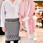 Faezah Elai Instagram - Sedar tak sedar detik itu kembali…Dah 15 syawal 1445 hijrah..3 more days to go.Buat yang bz dengan open house moga dipermudahkan segala urusan oleh yang maha esa @faezahelai tq @sevenvault for this wonderful moment. #heykal🩷faezah