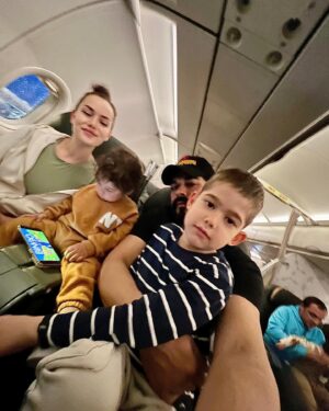 Fahriye Evcen Instagram - FAMILY dump ♥️👨‍👩‍👦‍👦 

@karanozcivit @keremmozcivit @burakozcivit