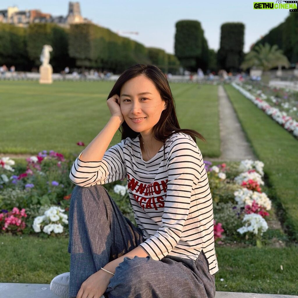Fala Chen Instagram - Thanks #Paris for a great summer, #NYC I’m back!