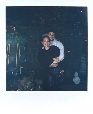 Farah Zeynep Abdullah Instagram - 🤍best days are the ones you chill in the living room, a stupid film on telly, tea on the side, wrapped up in a blanket, wrapped up with love🤍