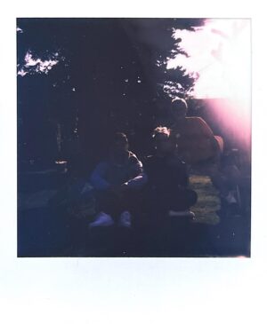 Farah Zeynep Abdullah Instagram - 🤍best days are the ones you chill in the living room, a stupid film on telly, tea on the side, wrapped up in a blanket, wrapped up with love🤍