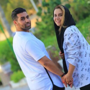 Fariba Kowsari Instagram - زندگی بهشت است
برای آنهایی که
عاشقانه عشق می ورزند!
بی پروا محبت 
می کنند و کمتر از دیگران 
انتظار دارند.
قلبتون جایگاه عشق
و زندگیتون بهشت🌸🍃
همیشه کنار هم شاد و سلامت باشید