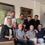 Fariba Kowsari Instagram - نقش آفرینان عزیز ممنون به خاطر همه خاطرات خوب و اشکها و لبخندهای که زدید و هیچ کس نفهمید که در دلتان غم داشتید و به روی خودتان نیاوردید. ممنون به خاطر صبوریتان، و نقشهای که آفریدید و یک عذر خواهی به خاطر نامهربانیهای روزگار همیشه سلامت و شاد باشید . پ. ن سپاس از مدیریت قنادی الهیه ۳۳ آقایان جهانگیری و فخار که در این دیدارها کام ما را شیرین میکنند .