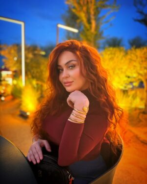 Farrah Yousef Instagram - عم نستمتع بأخر أيام الطقس الحلو ب #دبي 🥺
شو مشاريعكن انتو لسهرة الليلة😍؟
#رمضان #رمضان_شهر_الخير #رمضان_كريم 🌙✨