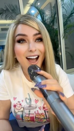 Farrah Yousef Instagram - #اما_براوة ❤️ طلبتوها كتير و احب على قلبي لبّيكن✨
شو الأغاني اللي بتحبو غنيلكن ياها؟