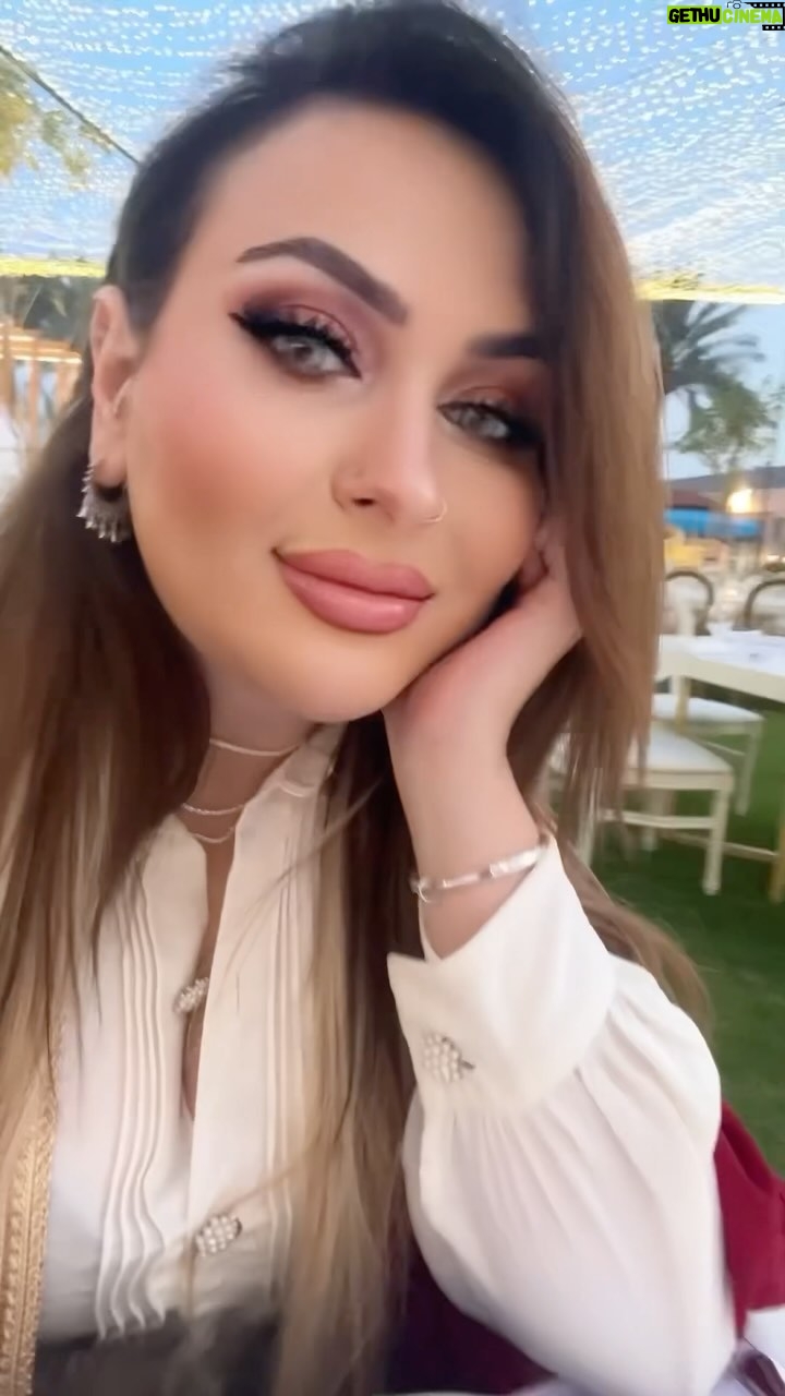 Farrah Yousef Instagram - #ramadan is here✨ Allah,s mercy is near✨ time to share time to give 💖 #رمضان #رمضان_كريم Thank u @zoubaida_almzwaq for the invite 💕