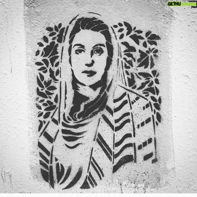 Fatemeh Motamed-Arya Instagram - #streetart#graphity