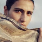 Fatima Sana Shaikh Instagram - Swipe for Met Gala ❌ Chhat Gala✅🤡 @dieppj @raw_mango
