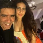 Fatima Sana Shaikh Instagram - And it’s a wrap! #uljuloolishq What a fun night with the crew!!..Super happy to be a part of this beautiful story and fortunate to be sharing the screen with such incredible actors. Blessed.