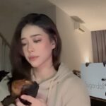 Fatin Afeefa Instagram - prove them wrong 🙃 ramai tanya, menjadi ke pakai @sugardollbynn? kita dah 2 tahun pakai. ada berhenti kejap, last sekali cari balik. elok je rambut tebal soundproof 🤪