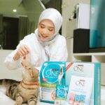 Fatin Afeefa Instagram - Are you a cat owner looking to improve your furry friend's health? Look no further than PURINA ONE's 3-Week Challenge. Dida is in the middle of her PURINA ONE 3 Weeks challenge! Truthfully, I’m feeling optimistic to see her progress, and the visible difference in her eyes, coat, and skin. Plus, by taking on the challenge with your feline friend, you could become the next DUTA PURINA ONE 2023. Join this challenge and see the difference PURINA ONE can make in your cat's health! 1. Register your details and upload your cat's photo on PURINA ONE’s website https://www.purina.com.my/cat/purina-one/ms/purina-one-cabaran-3-minggu 2. Shortlisted participants will be notified via WhatsApp or email 3. Start your 3 Week Challenge and share your journey in witnessing the visible differences you see every week with #PurinaOneMY #Cabaran3Minggu Get the 3 Week Challenge Kit and stand a chance to be a PURINA ONE Ambassador today 🥰 Join before 30th June 2023