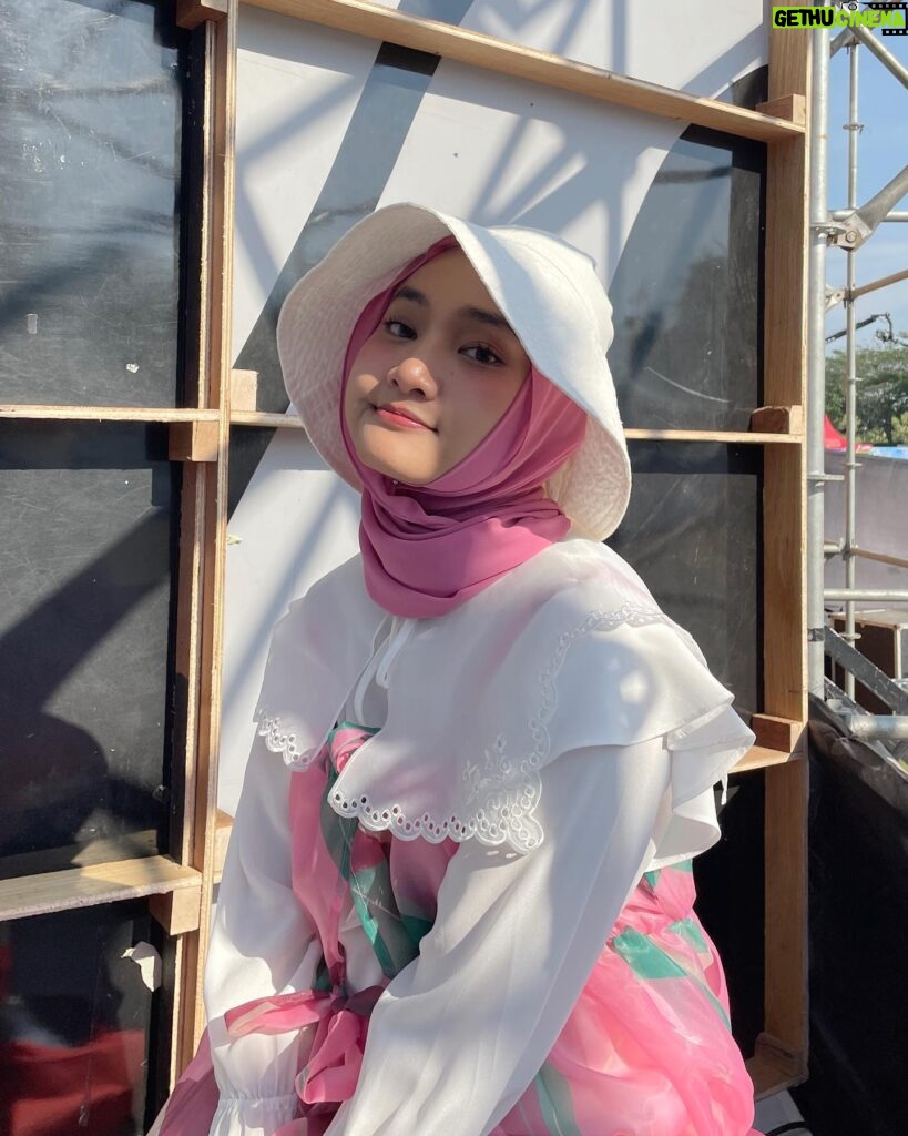 Fatin Shidqia Instagram - kapan kita foto berduaaa