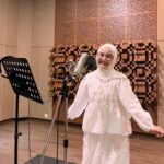 Fatin Shidqia Instagram – bener-bener ngga sabar lagu baru mau keluar, kalian harus denger!!! 🥹