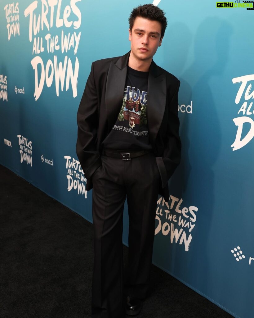 Felix Mallard Instagram - It’s felt pretty damn exciting to finally celebrate this cerebral, touching, heartfelt film with these beautiful people. First at the @latimesfob screening and then at our Los Angeles Premiere thanks to NOCD @treatmyocd I can’t wait for you all to see it and feel it for yourselves. Your now is not your forever. MAY 2 @streamonmax 💇‍♂️: @hairbycandicebirns / @diorbeauty 👔: @mrmontyjackson / @rhude
