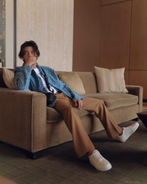 Felix Mallard Instagram - 🌿 Crossing over to spring in @sandroparis #sandropartner 

📸: @eliastahan 
💇: @hairbycandicebirns
