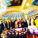 Felor Nazari Instagram - یک روز زیبا رو برام ساختید اول بهمن ۱۴۰۰ توسط دانشجوی بازیگری عزیز و خانواده پر مهرشون و دوستان نازنینم یک سورپرایز دلنشین ممنون که در این شرایط سخت خیلی زحمت کشیدید همه چی عالی بود و من بسیار خوشحال بودم امیدوارم خداوند همیشه خوشحالتون کنه ممنونم ❤️🙏🏻❤️🙏🏻❤️