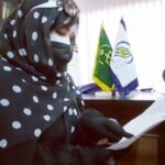 Felor Nazari Instagram - به نام خدا به نام زنجیره عشق چقدر لذت بخش و دلنشینه آزادی دو زندانی جرائم غیرعمد درست نزدیک عید بازگشتشون به خانواده به به خدایا شکر که توفیق خدمت دادی من عضو کوچکی از گروه خیریه زنجیره عشقم و طبیعتا دانشجویان و شاگردانم هم به کارهای خیر علاقه نشون می دن و این شد که من وسیله شدم تا هدفی به این زیبایی شکل بگیره فقط می تونم بگم خدایا شکرت ان شا الله سالهای سال بتوتیم دردی از دردها رو کم کنیم خداوند به همه ی نیکوکاران و خیرین و بانیان خیریه سلامتی و طول عمر بده از جناب آقای حسینی ریاست محترم که با روی باز و هدف خدمت به خانواده های زندانی همیشه کمکمون می کنند بسیار متشکریم . @zanjireh.eshgh @shokathojat برای کمک به هر میزان برای ازادی زندانیان فقط به دایرکت این دو پیج مراجعه فرمایید ❤️ امروز ۱۴۰۰/۱۲/۲۳