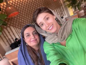 Fereshteh Hosseini Instagram - .
آیدا 
شما من رو انسان بهتری می‌بینید 
پس من تلاش میکنم به آن انسانِ بهتر هر روز و هر روز نزدیک‌تر شوم.
🦄