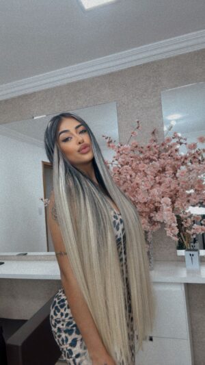 Fernanda Medrado Instagram - o final nem eu esperava .  GOSTARAM ? 
A @julianafiuzahairstylist foi única nessa transformação que mulher !