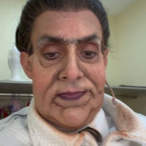 Fernanda Metilli Instagram - Tronchatoro me agarra el celular y me deja fotos y videos . Yo ya no sé qué hacer con esto @soyrada ♥️ 
.
No se pierdan esta obra de arte @matildaelmusical realmente es algo único 
.
ÚLTIMAS SEMANAS ! Nos vamos el 13 de Febrero 
.
Que te genera La Cara de Troncha ? 😂