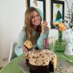 Filippa Lagerbäck Instagram - La ricerca del gusto, del bello e del buono, tra storie, tradizioni e gusti italiani, perchè chi cerca sapori, trova tesori! Questo è il mio nuovo percorso con i Tesori dell’Arca e Pam Panorama e il viaggio insieme parte dalla Colomba pasquale… ho fatto le prove di Pasqua per voi! La colomba classica, senza canditi oppure al cioccolato, tu cosa preferisci? 💛 #TesoridellArca #CerchiSaporiTroviTesori #Piùameno #PamPanorama @pam_panorama #adv