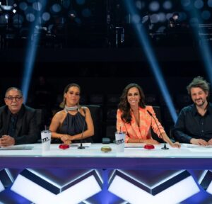 Filomena Cautela Instagram - Estamos no ar. Foi o programa mais difícil até agora.
No final, deixo aqui as razões para escrever isto.
Vão-me dizendo coisas aí pelos comentários.