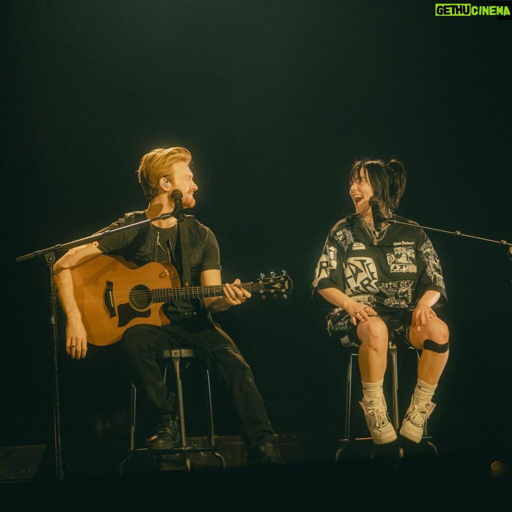 Finneas O'Connell Instagram - 3 nights at the forum. I love our hometown ♥