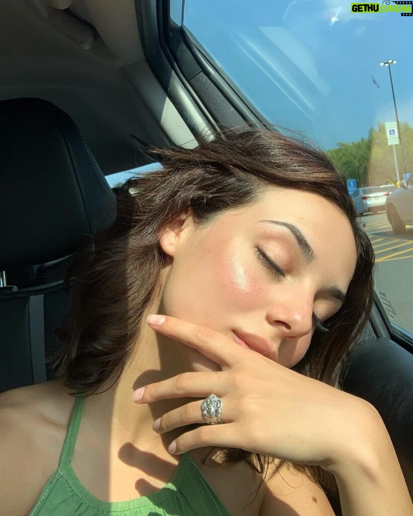 Fiona Palomo Instagram - Very happy about the sun and then romantically passing out and refusing to leave the car.