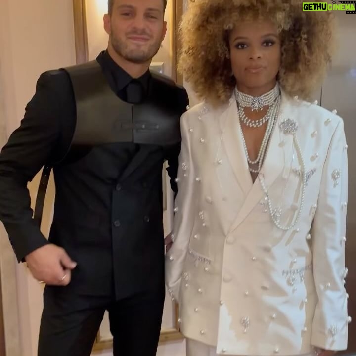 Fleur East Instagram - The special night where we get to celebrate the unsung heroes of our nation. It was, as ever, an honour to be at The Pride Of Britain awards and to present the Child Of Courage award to the amazing Freya Harris who has so much strength and truly inspired me. To celebrate some amazing human beings and learn about Freya’s story, watc the @prideofbritain awards TONIGHT at 8pm on @itv 📺🏆 #prideofbritain