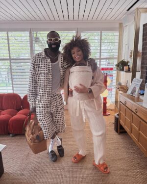 Fleur East Instagram - Managed to clear up the milk vomit, put some clothes on and make it outside 😂