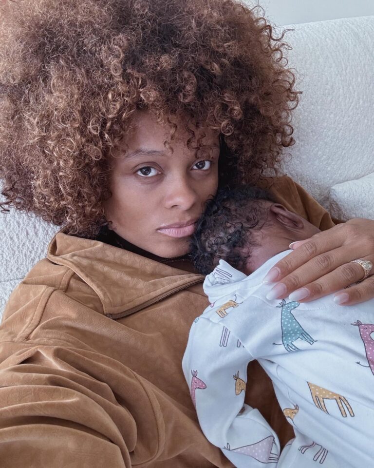 Fleur East Instagram - Curls and cuddles 🥰🥹