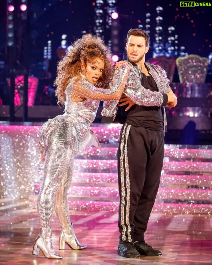 Fleur East Instagram - ✨BLACKPOOL WEEK ✨ I can’t believe it’s been a whole year since I performed in the tower ballroom with @vitocoppola for the first time. It was SO special! The first top score of the series, Craig’s first 10 paddle and a dance I will NEVER forget with my family there to watch. Watching the rehearsals last night, here in Blackpool, was bringing it all back to me. Wishing all of our final 7 celebs the best of luck for tonight, cherish all of it because it’s a once in a lifetime experience. Can’t wait for the show, I’ll be cheering all of them on in the ballroom! Catch @bbcstrictly tonight on BBC One at 6.40pm. 🪩 Swipe for the memories >>>>