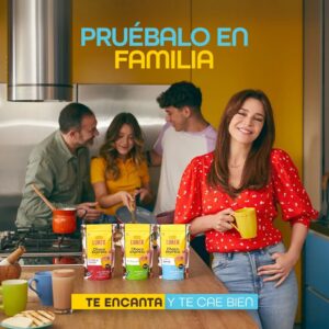 Flora Martínez Instagram - No hay nada más rico que compartir en familia un delicioso chocolate en polvo que #TeEncanta y #TeCae bien. En la casa de Flora Martínez  ya eligieron Luker Chocoexpress, unos con Splenda, otros sin azúcar y otros con clavos y canela. ¿Y tú? ¡Pruébalo! Y dinos cuál es tu favorito.
