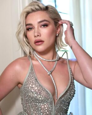 Florence Pugh Instagram - Well that was quite the mad weekend. The final hoorah. The final yippee. And what a finale it was. 
@oppenheimermovie came home with a bucket load of Oscar’s and I couldn’t be prouder for this movie and the people that made it and those who’s work was honoured with receiving their awards.
The last few months has been such a beautiful experience. I have an unbelievable amount of thank yous to all the people I’ve worked with during these press tours, I truly wouldn’t be able to do it without you. All the hands who tweaked and painted and sewed and brushed and dyed and steamed and drove and helped to get me out the door and to these places- you’re incredible and I bow down to your talent and skills. 
Here’s to another corker of a night. 

@bulgari 
@delcoreofficial 
@rebeccacorbinmurray 
@babskymakeup 
@hairbyadir 
@nailglam 
@colorbymattrez 
@caratripsalot 
@theacademy 

First photo credit to- Dana Pleasant 
AMPAS 
Other glam photos by @hairbyadir and @babskymakeup