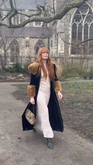 Florence Welch Instagram - England is only ever grey or green
The girls glitter
Striding glorious and coatless in the rain 
I remember falling through these streets
Somewhat out of place
If not for the drunkenness
It makes my chest hurt to think of it
Not of regret but of missing that
Cheerful oblivion 🧜🏻‍♀️

Pre save to reveal artwork by @autumndewilde