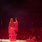 Florence Welch Instagram - Blood sacrifice and broken bones 🌺 Still one of my favourite shows x @lillieeiger