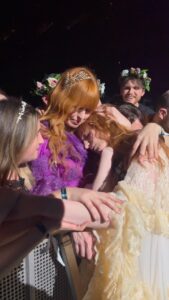 Florence Welch Instagram - OPEN MY MOUTH YES I’LL TAKE IT ALL 🩸 See you tonight Manchester