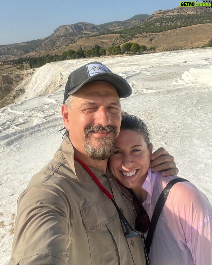 Florencia Bertotti Instagram - Termas y Salinas de Pamukkale. Hiérapolis y caminatas alucinantes con 40 grados de calor que no olvidaremos jamás jajaj Pd: les voy a ir pasando mas fechas apenas las vaya teniendo confirmadas! 🙌🏻❤️🔥bánquenme las vacaciones Jsjsjs