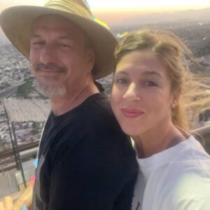 Florencia Bertotti Instagram - El amor en tiempos de gira ❤️😂🙌🏻
Paseos divinos, trabajo, promesas vanas y x último, documentos reveladores 😂
