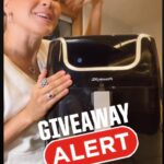Florencia de Saracho Instagram - Giveaway !!! Para ganar esta freidora de @powerxlmexico que es vaporera, freidora de aire y Combo, solo Tienes que seguir la cuenta de @powerxlmexico y a mi @flordesaracho etiqueta a 3 de tus amigos y listo ya estás participando… mucha suerte !!! 😀