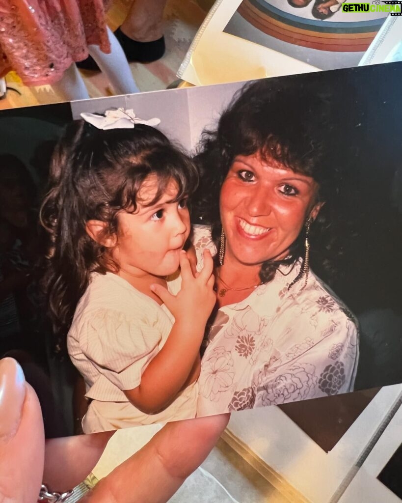 Foquinha Instagram - sorte a minha ter uma mãe tão parceira (e estilosa haha!) desde de 1987 ❤️ feliz dia das mães para todas!