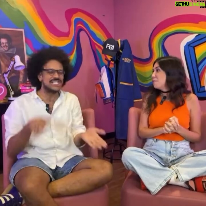 Foquinha Instagram - PACK DA LIVE DOS ANJOS ❤️ Foram 3 meses de muita fofoca sobre BBB24, muitas risadas, muitos ódios (BURROS!), muito cafézinho canelinha e MUITO AMOOOOR! Obrigada amigo @joaolpedrosa por topar e estar comigo durante esse tempo, eu amo vc! Obrigada pra nossa equipe linda que ajudou tudo acontecer e obrigada a todo mundo que acompanhou, comentou e tava lá com a gente toda quarta-feira (e aqui no IG aguardando minhas fofocas e explicações sobre BBB). Foi muito especial e eu já tô com saudades 🥹 #BBB #BBB24 #LivedosAnjos