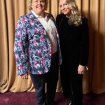 Fortune Feimster Instagram - Oscar weekend in LA is like prom and it reminds me that I gotta get more blazers. Lol. Fun seeing friends at different events. Thanks Jax for doing my hair and making me a pretty little lady 😊 Where do some of you get your cool blazers?