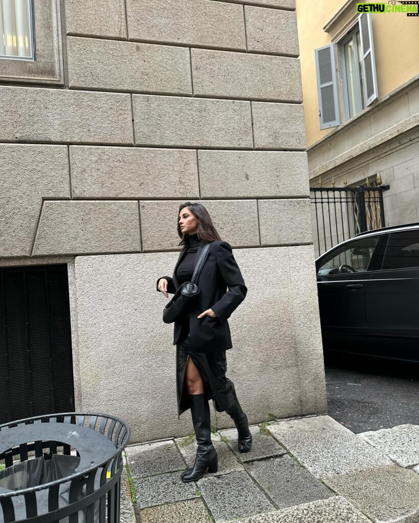 Francesca Chillemi Instagram - A Gray Milan