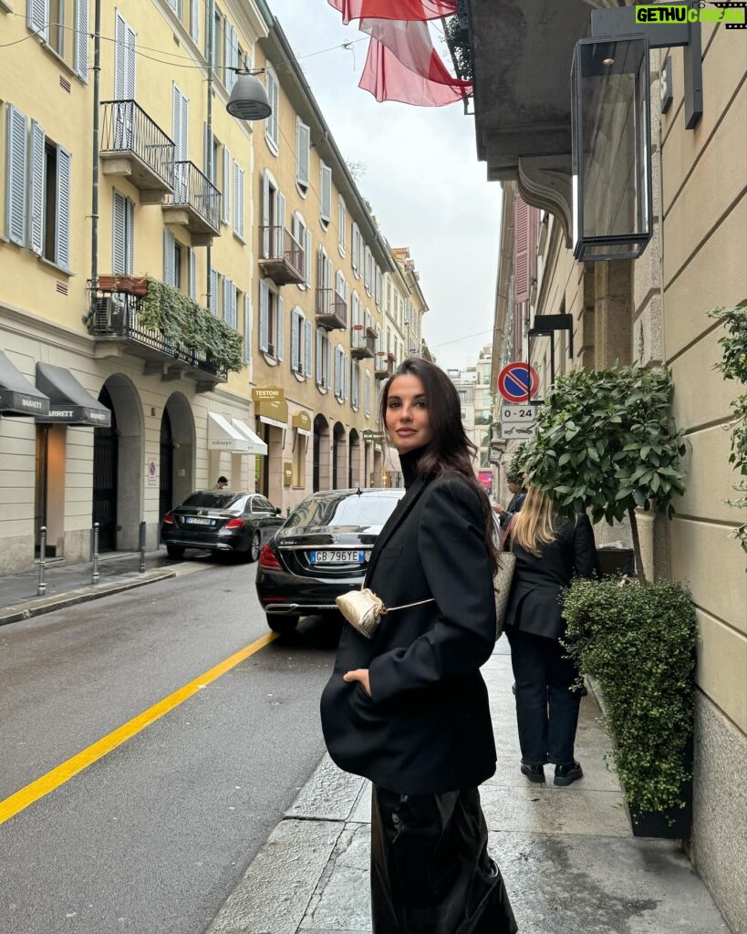 Francesca Chillemi Instagram - A Gray Milan