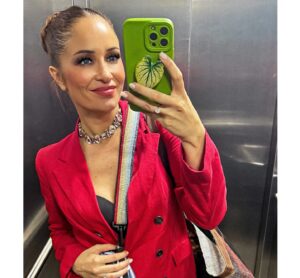 Francini Amaral Instagram - Les deseamos una feliz navidad ❤️…. 

Espero de todo corazón que estén pasando una linda noche junto a sus familias. 

Aunque hoy no pude pasar la navidad junto a la mía, les envío un abrazo gigante a la distancia … 
Y un beso especial a mis angelitos que me están cuidando allá arriba… los amo❤️