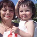 Francisca Aronsson Instagram - Feliz cumpleaños a la abuela más bella persona, cariñosa, atenta, cálida e icono. Te amo tanto , tanto que no puedo ni escribirlo. Eres la mejor del mundo ❤️ Por ahí me contaron que cuando llegué a casa después de nacer, te vi y me quedé pasmada contigo. Desde bebé sabía que serías de mis personas favoritas en esta tierra.