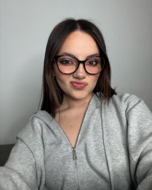 Francisca Aronsson Instagram - Caras y muecas . 👀😆🤓