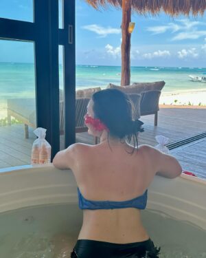 Francisca Aronsson Instagram - En el caribe soy feliz jjijijiji 🌊 🌴…