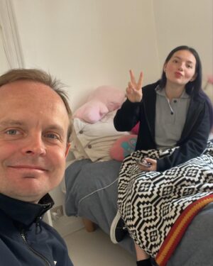 Francisca Aronsson Instagram - El hombre de mi vida❤️ como te amooooooo papá. 
Mi mejor amigo y padre… 
Soy feliz contigo, mami y Maxi. 

@chris_aronsson